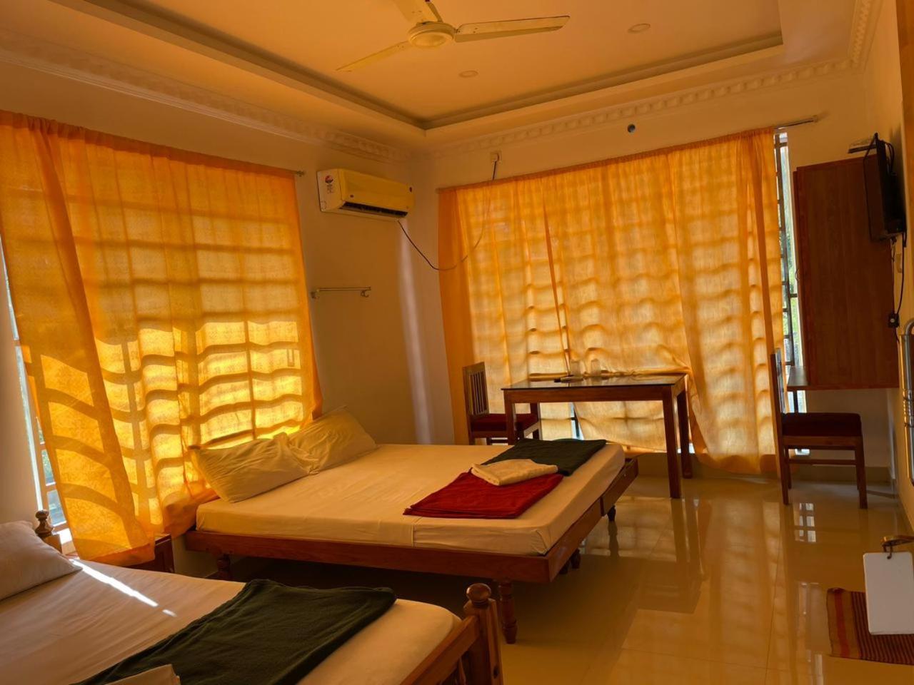 Somatheertham Resort Thiruvananthapuram ภายนอก รูปภาพ